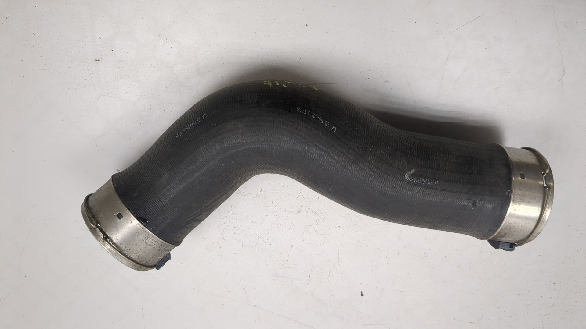 Патрубок интеркулера