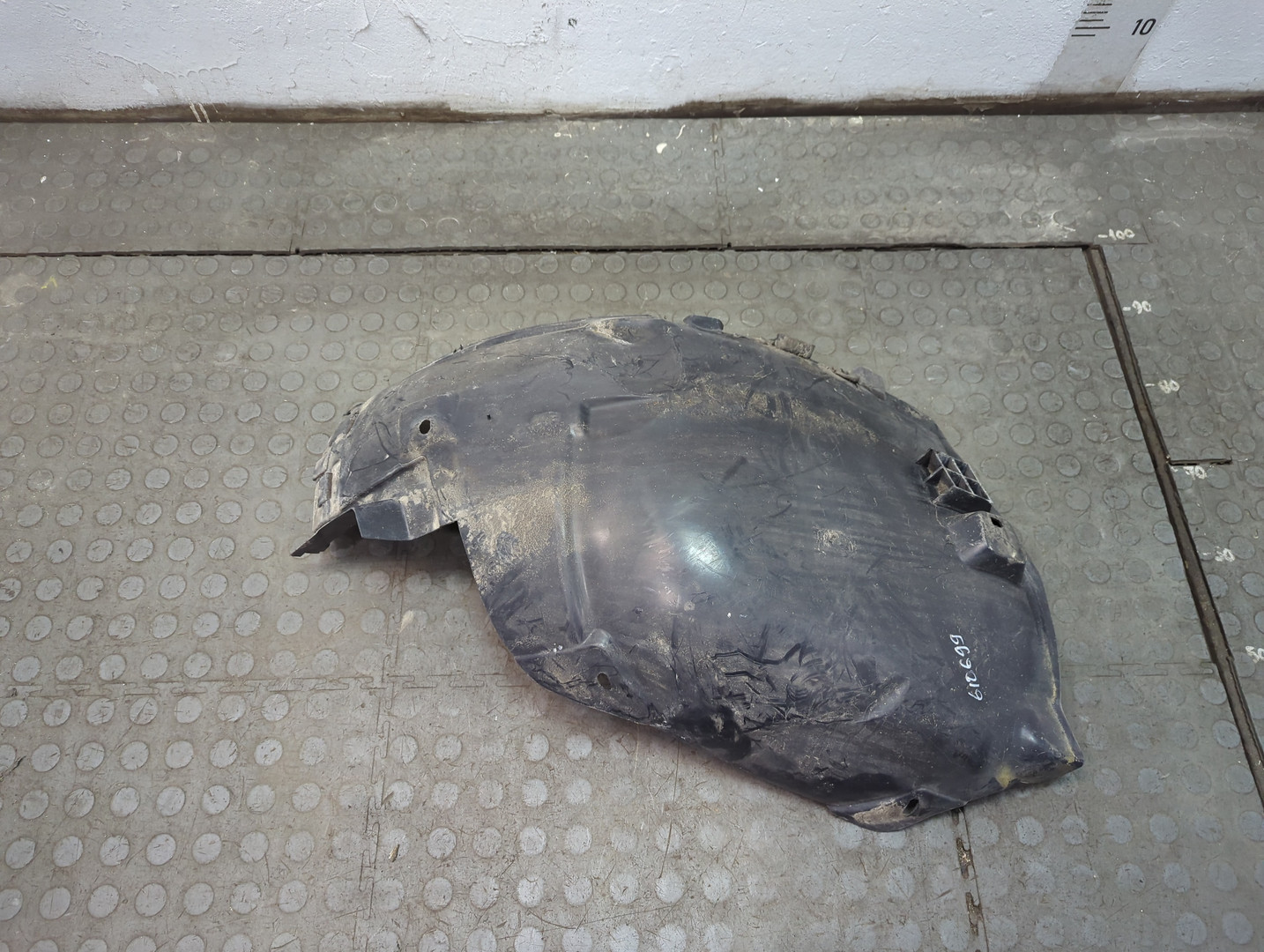 Локер передний правый