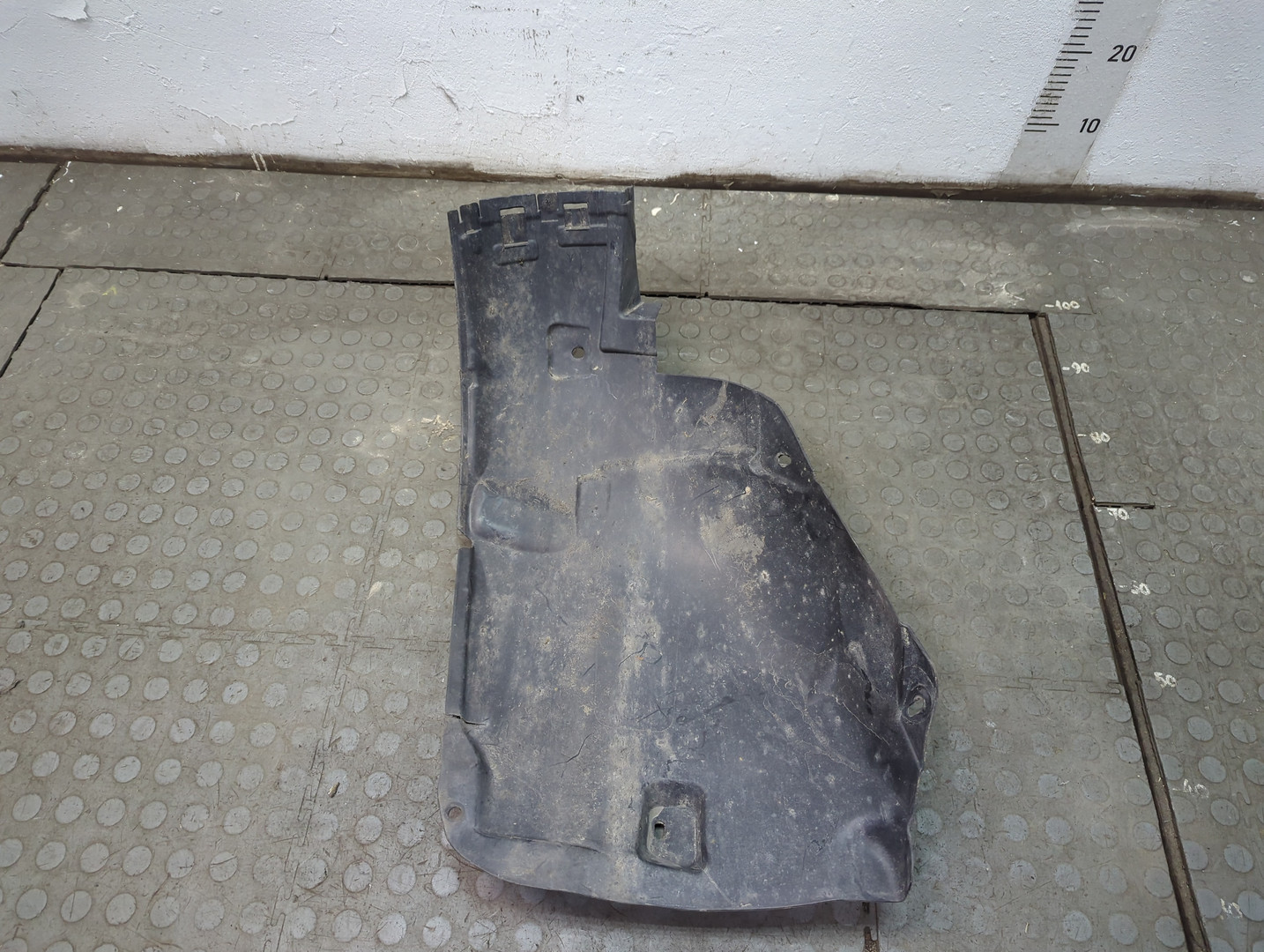 Локер передний правый