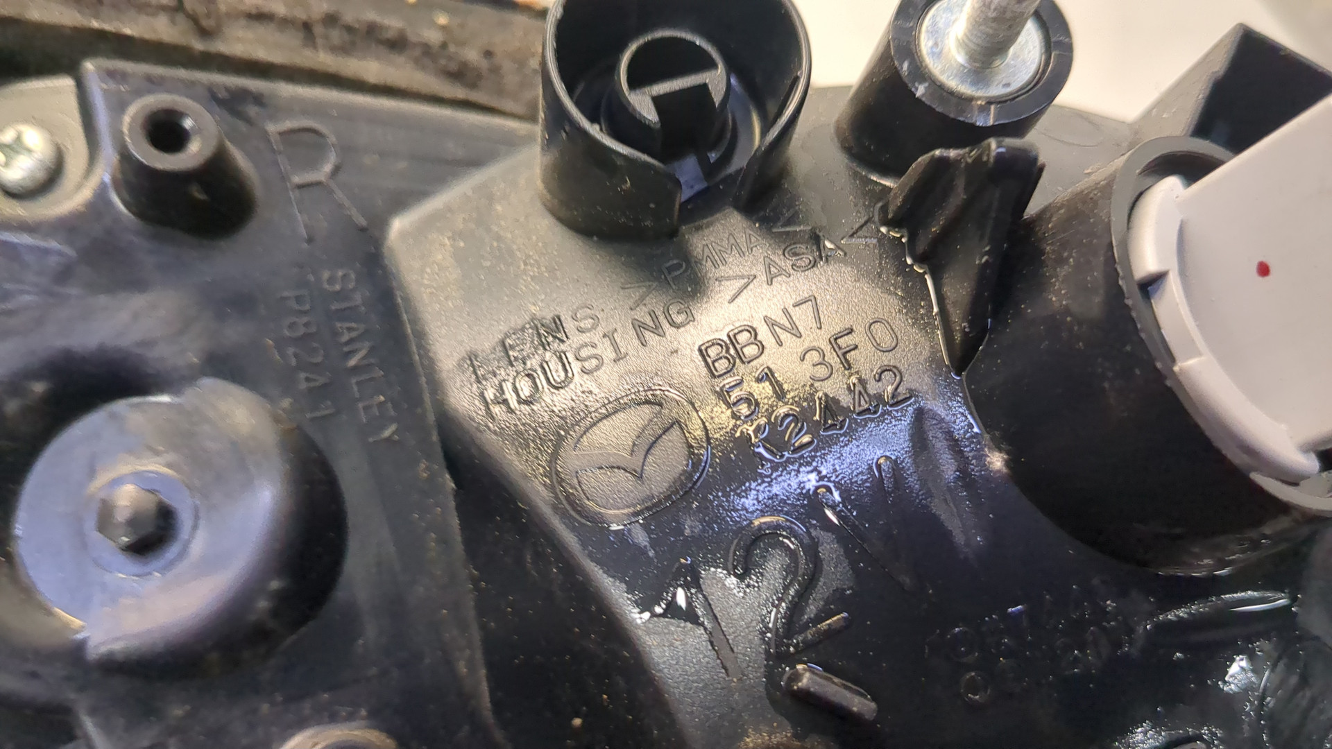 Фонарь задний внутренний правый