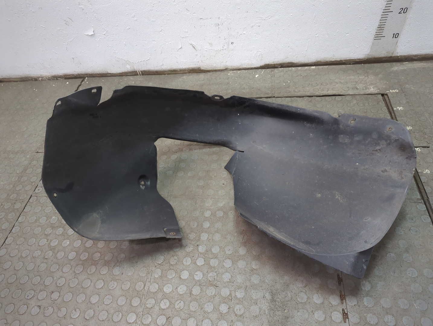 Локер передний левый