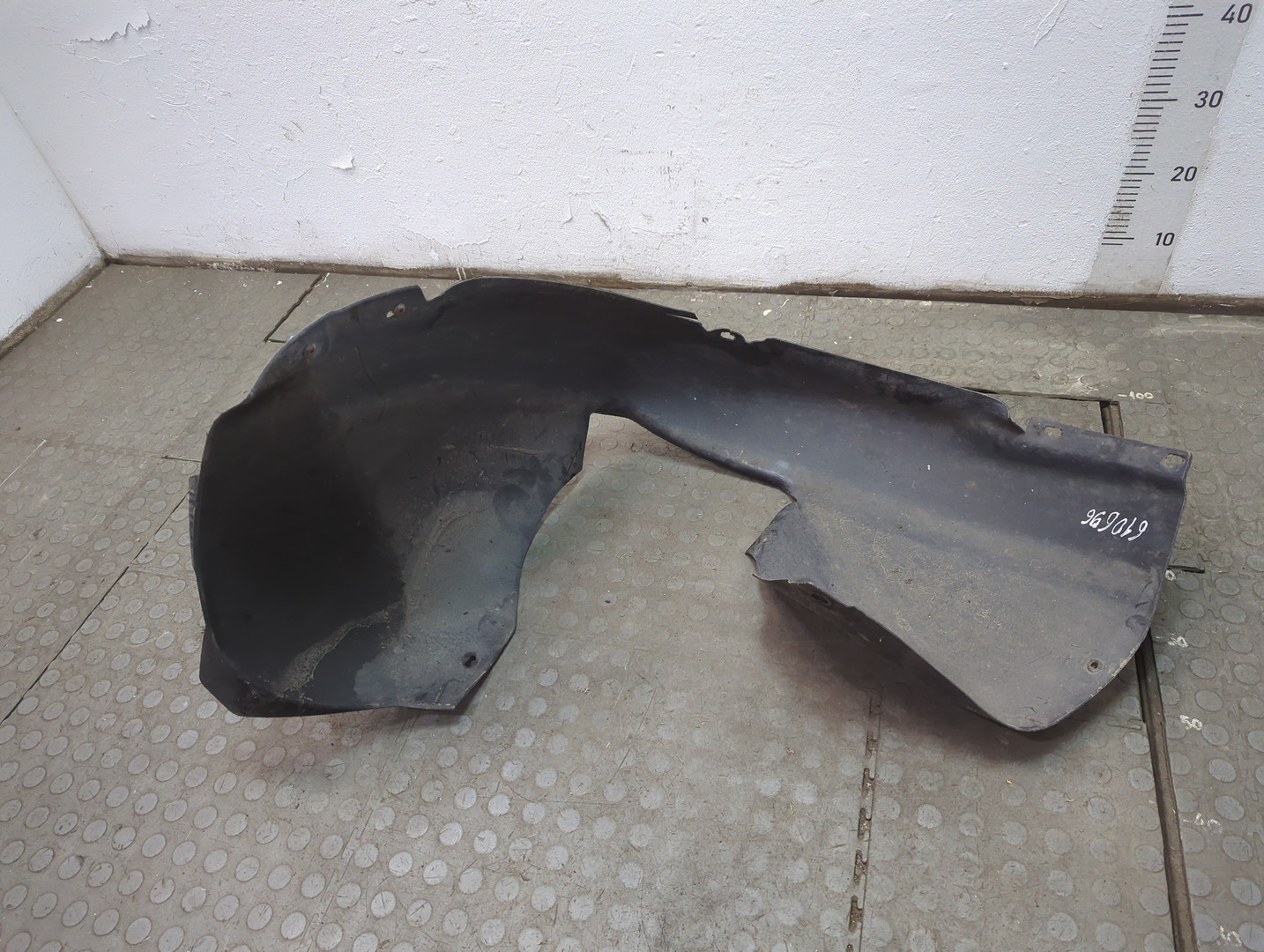 Локер передний правый