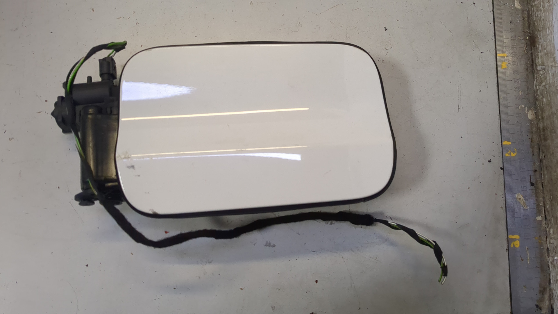 Лючок бензобака