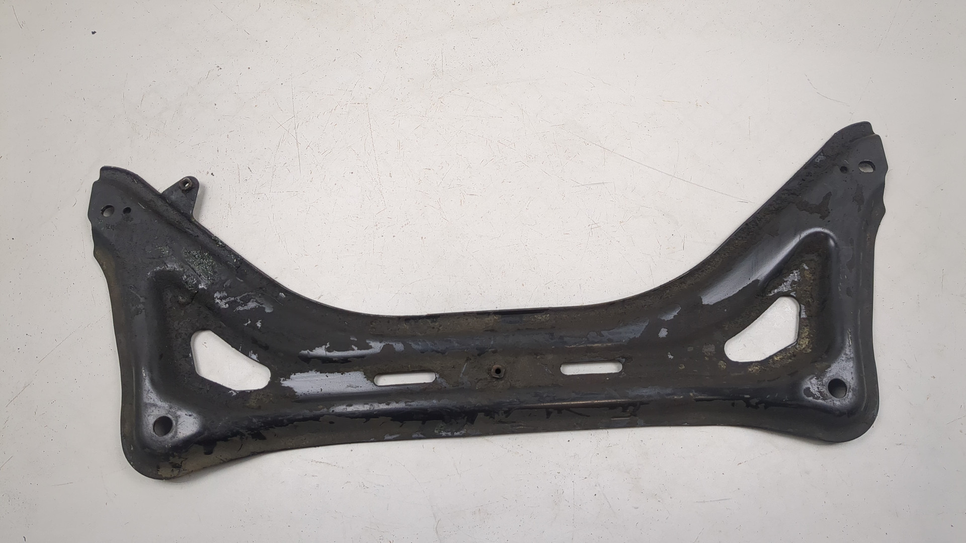 Балка подрадиаторная