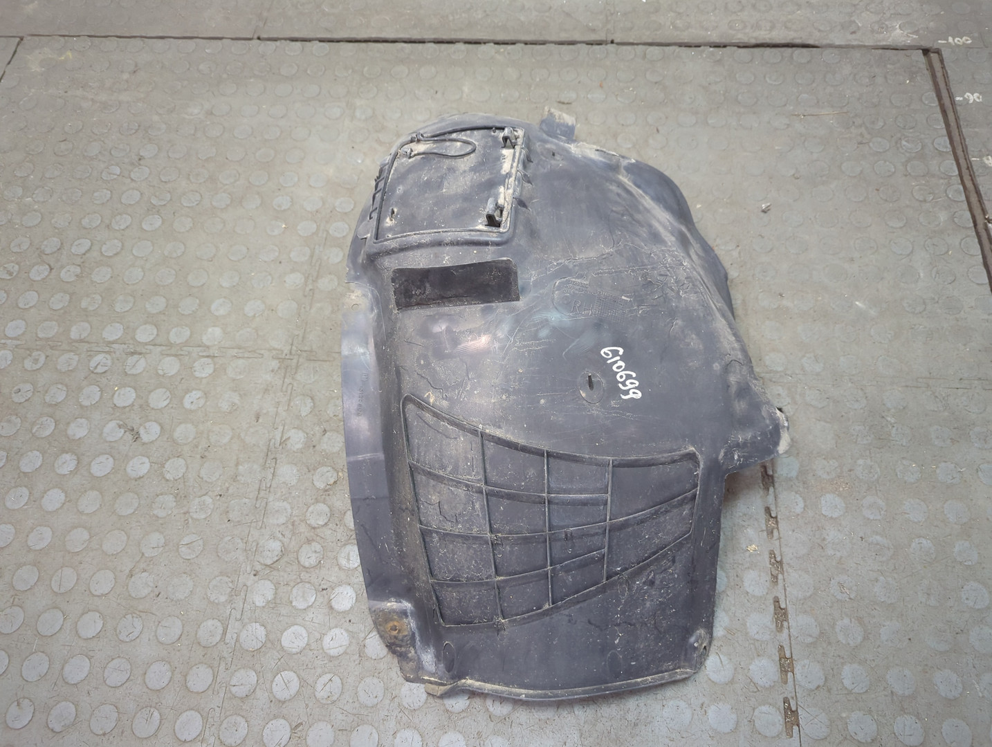 Локер передний левый