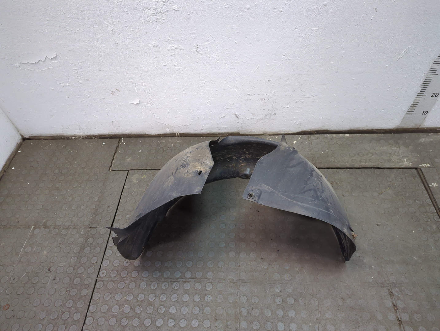 Локер передний левый