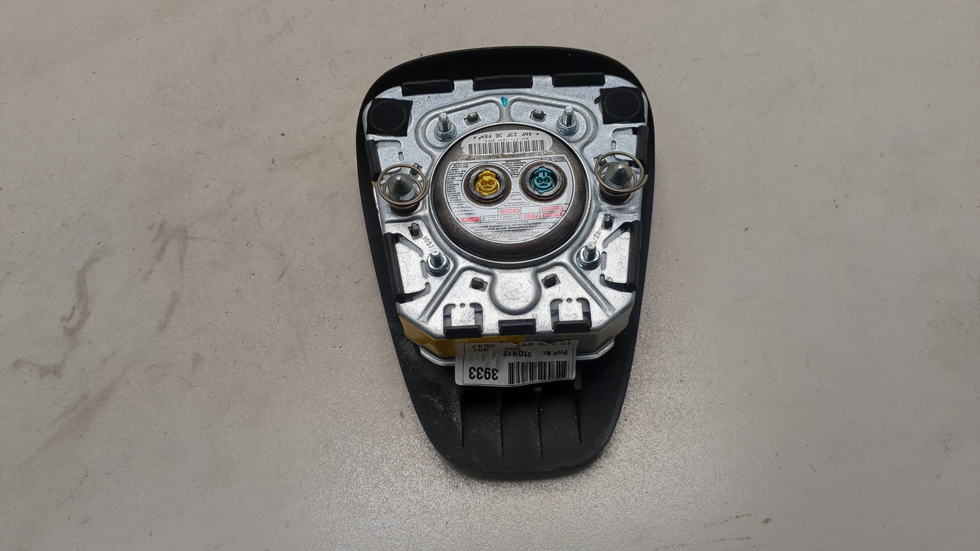 Подушка безопасности в рулевое колесо