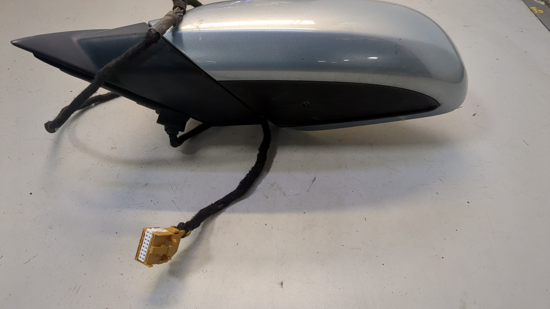 Зеркало левое электрическое