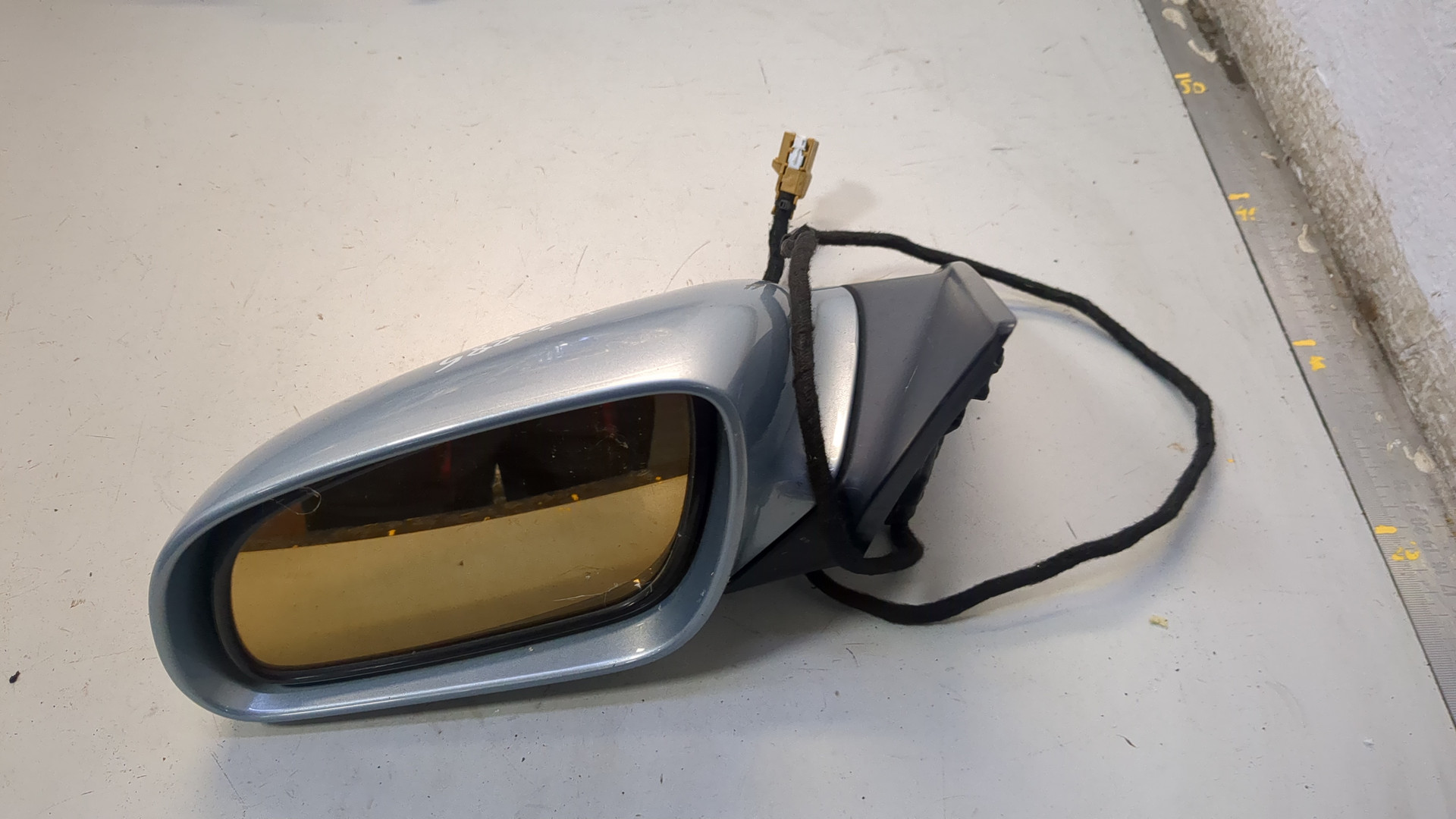 Зеркало левое электрическое