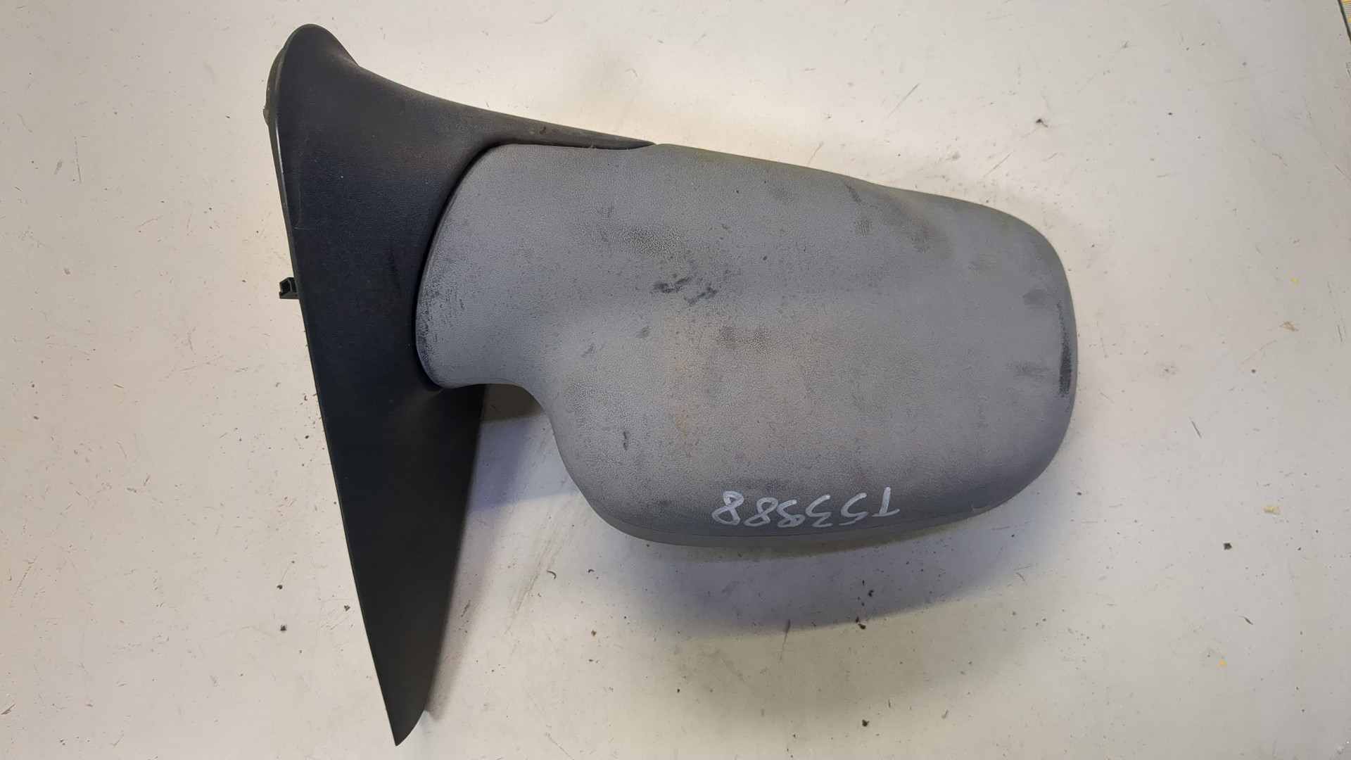 Зеркало правое электрическое