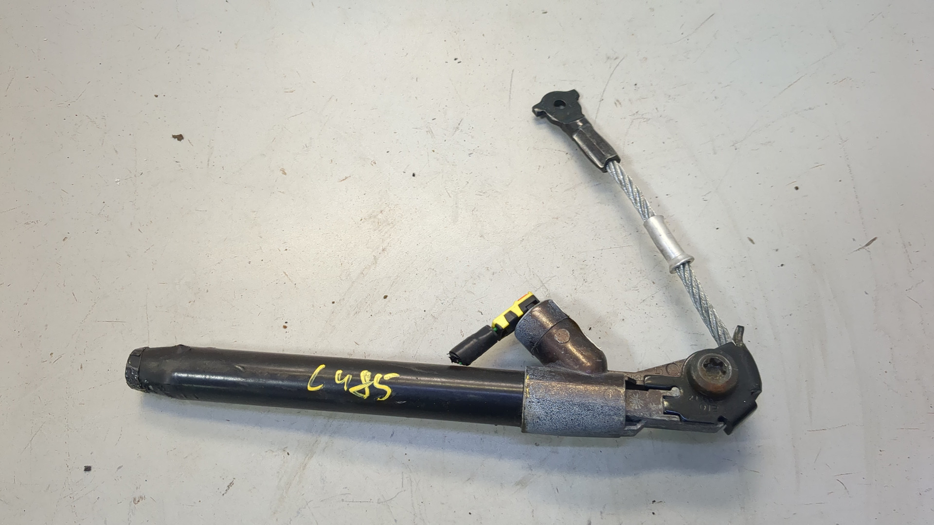 Преднатяжитель ремня безопасности