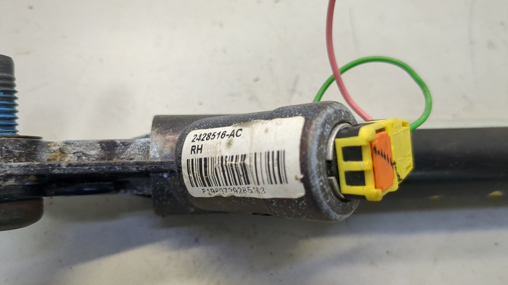 Преднатяжитель ремня безопасности