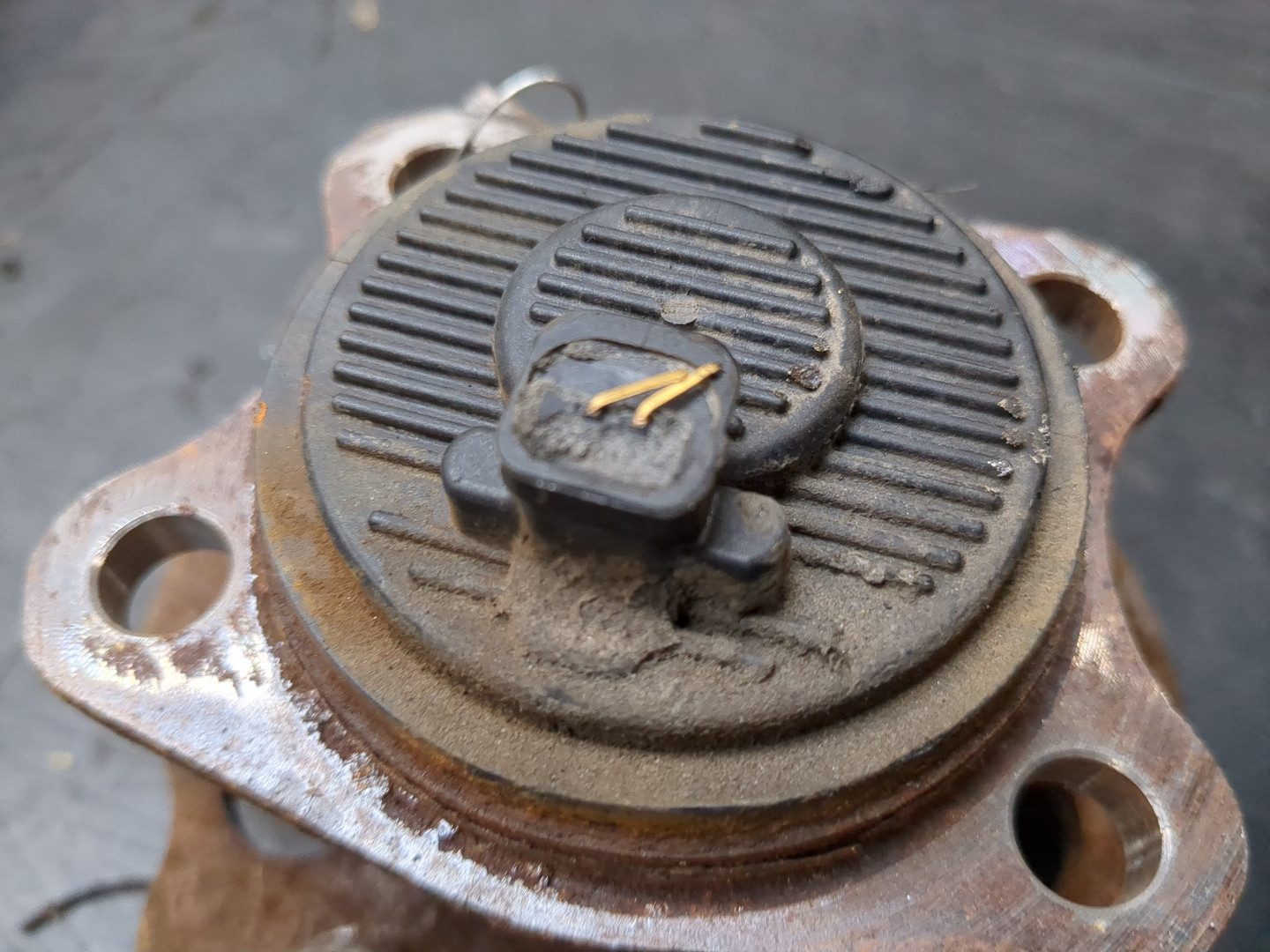 Кулак поворотный задний правый