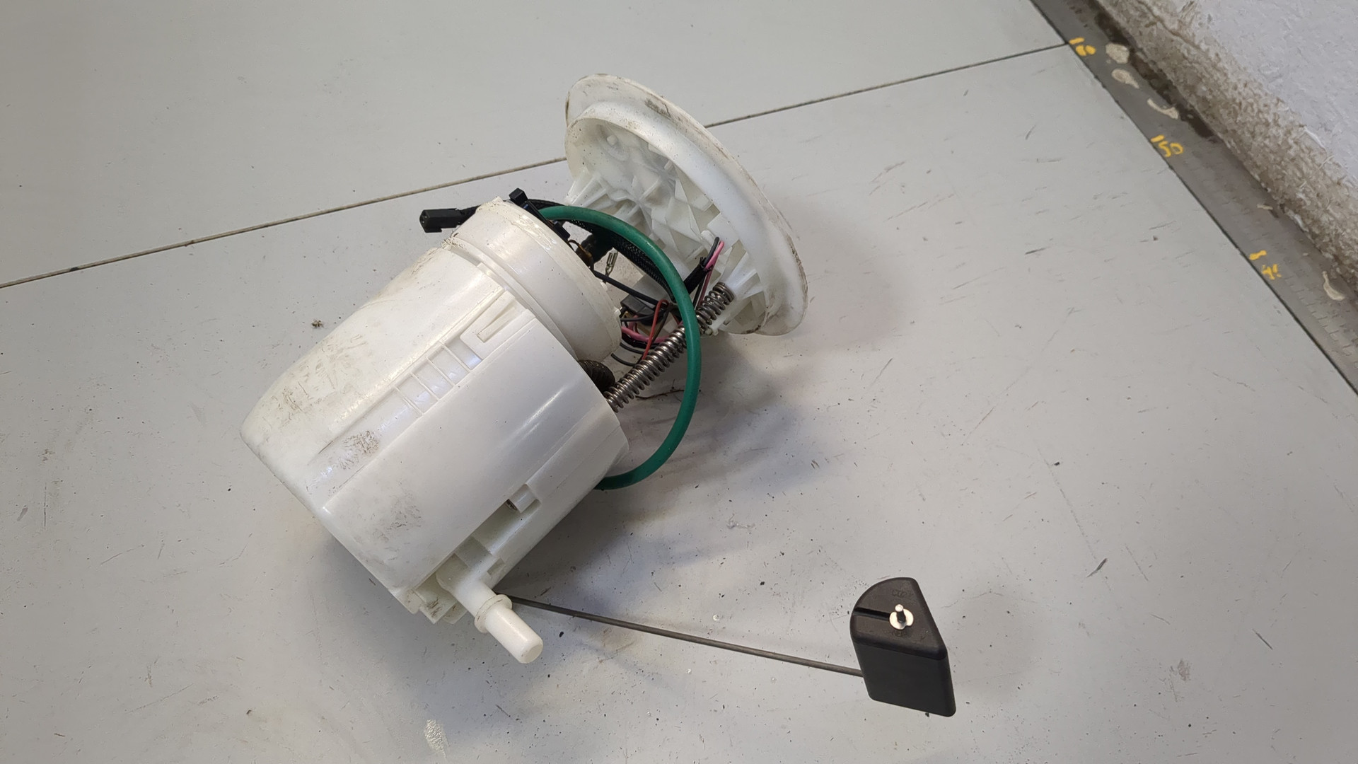 Насос топливный электрический