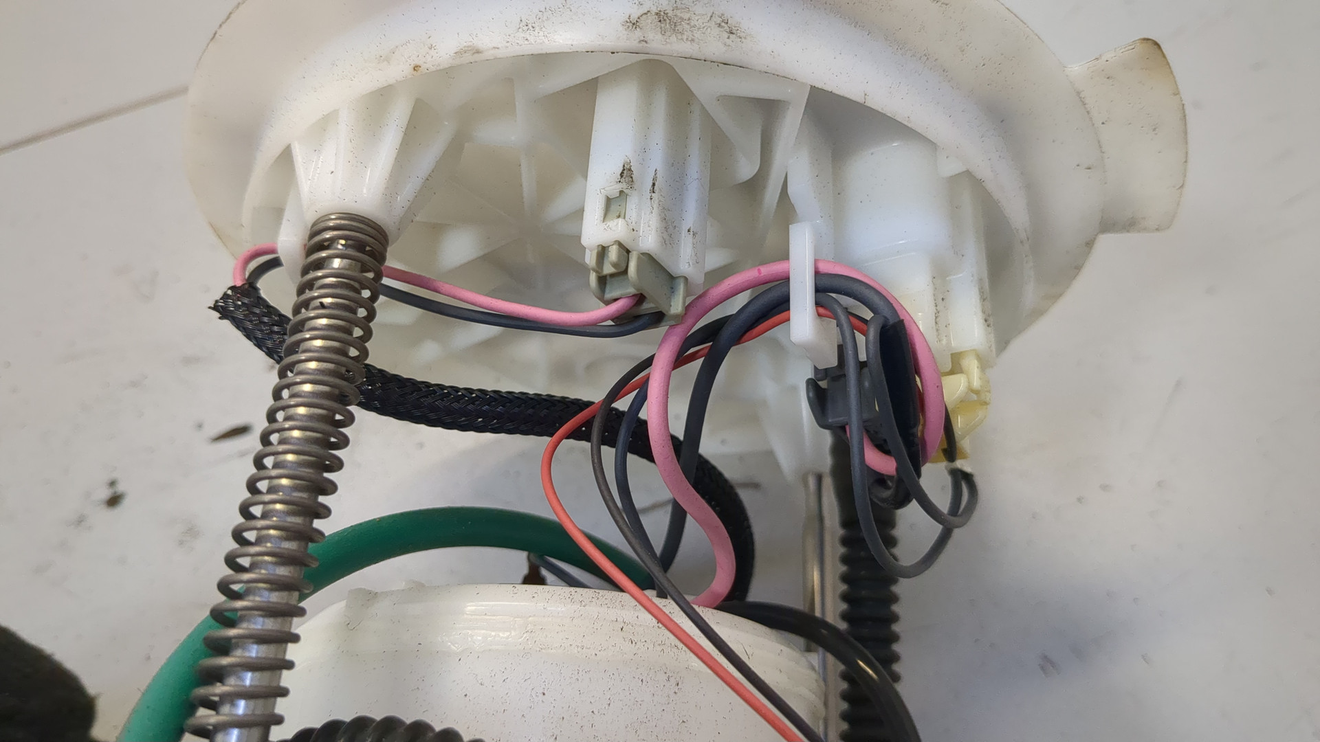 Насос топливный электрический