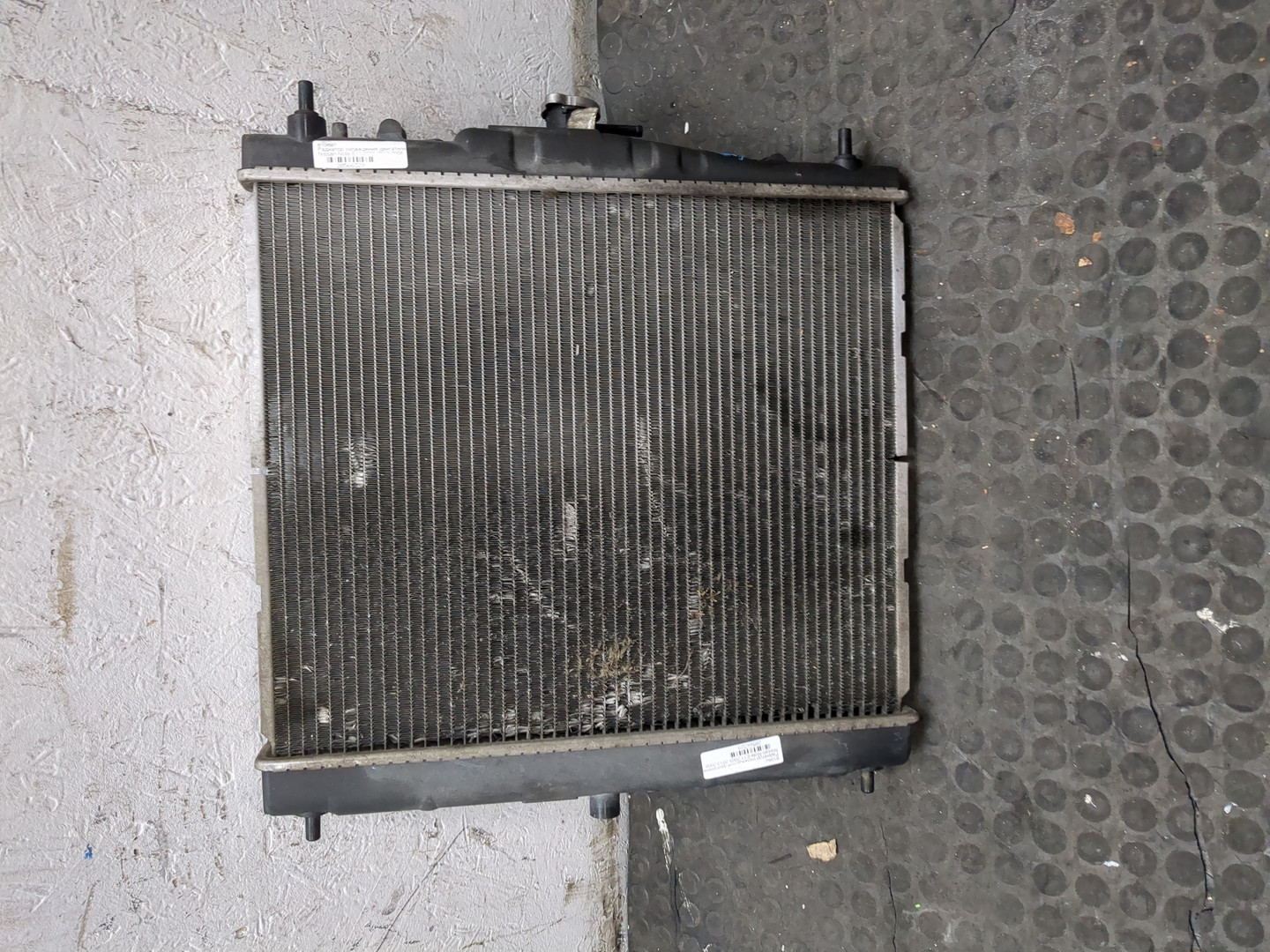 Радиатор охлаждения двигателя основной