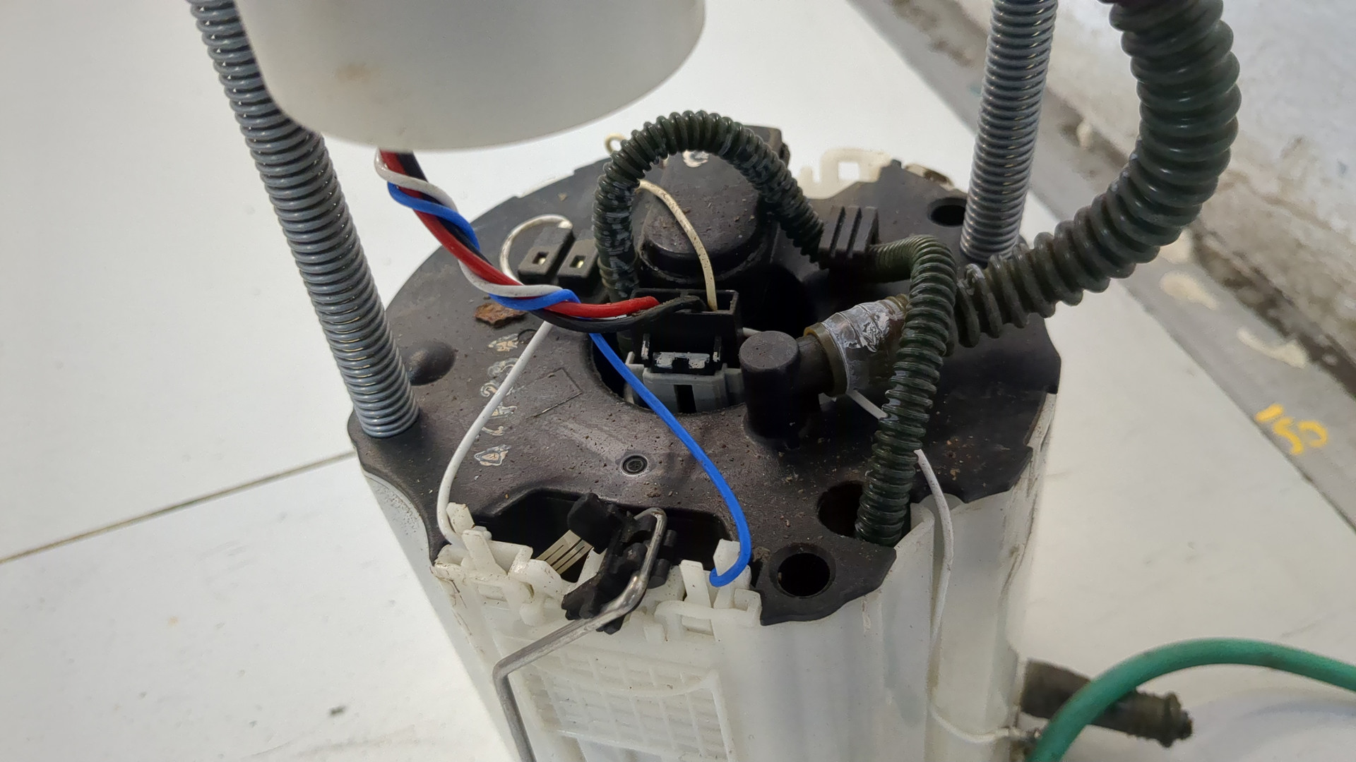 Насос топливный электрический