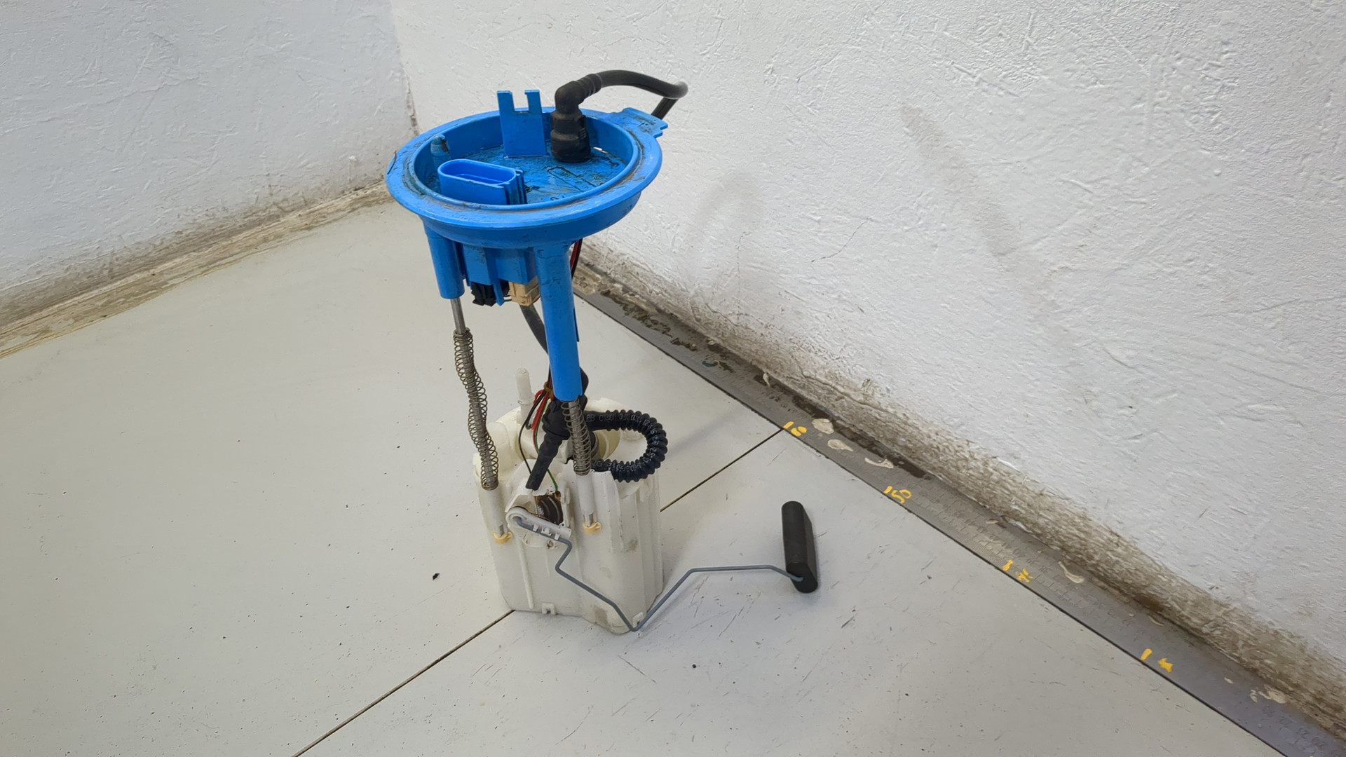 Насос топливный электрический