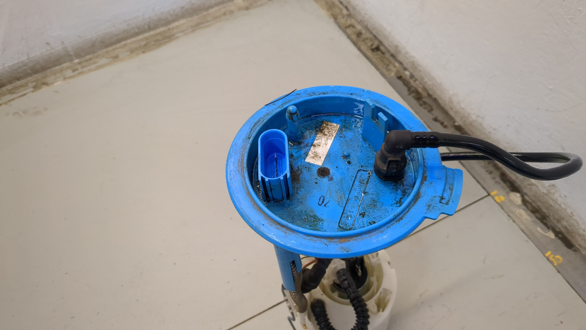 Насос топливный электрический