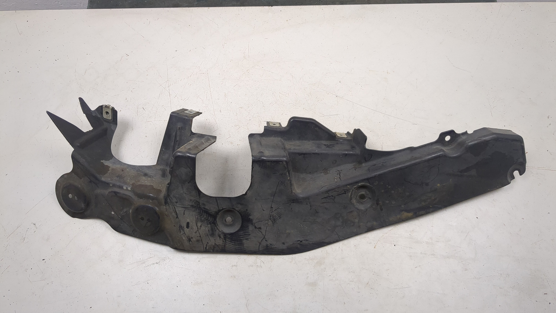 Кожух рулевой колонки