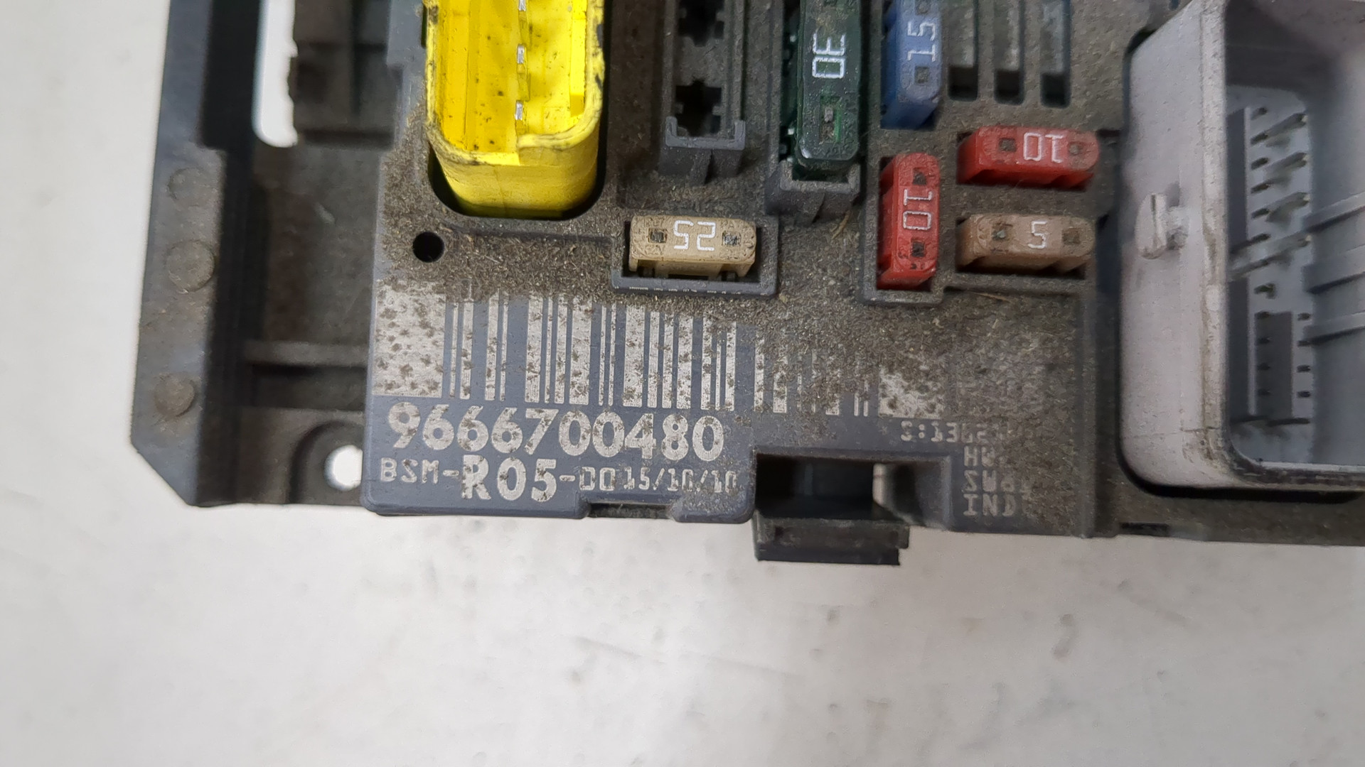 Блок предохранителей