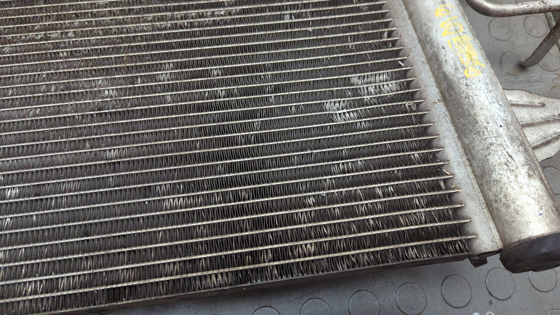 Радиатор кондиционера / конденсер