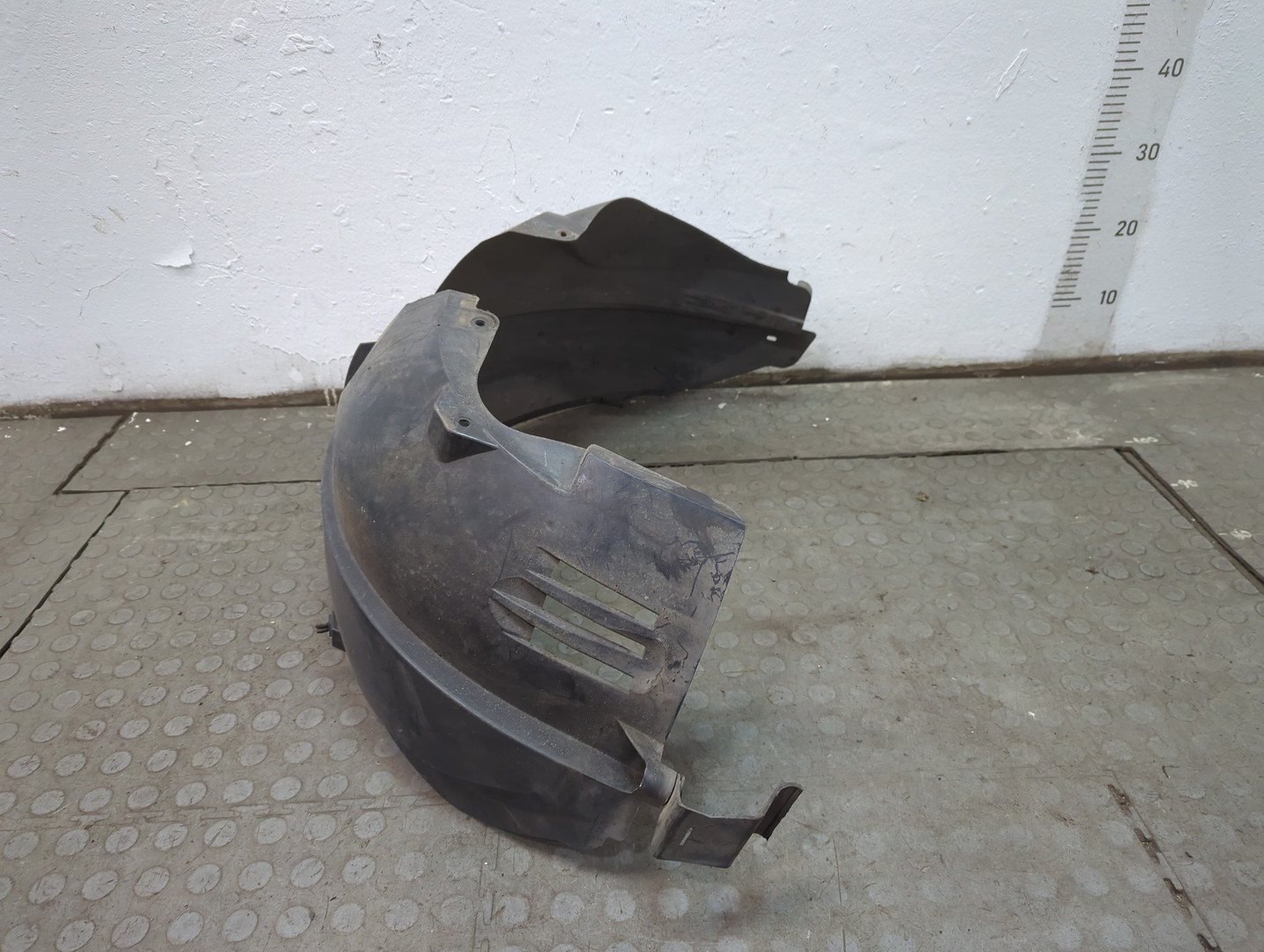 Локер передний правый