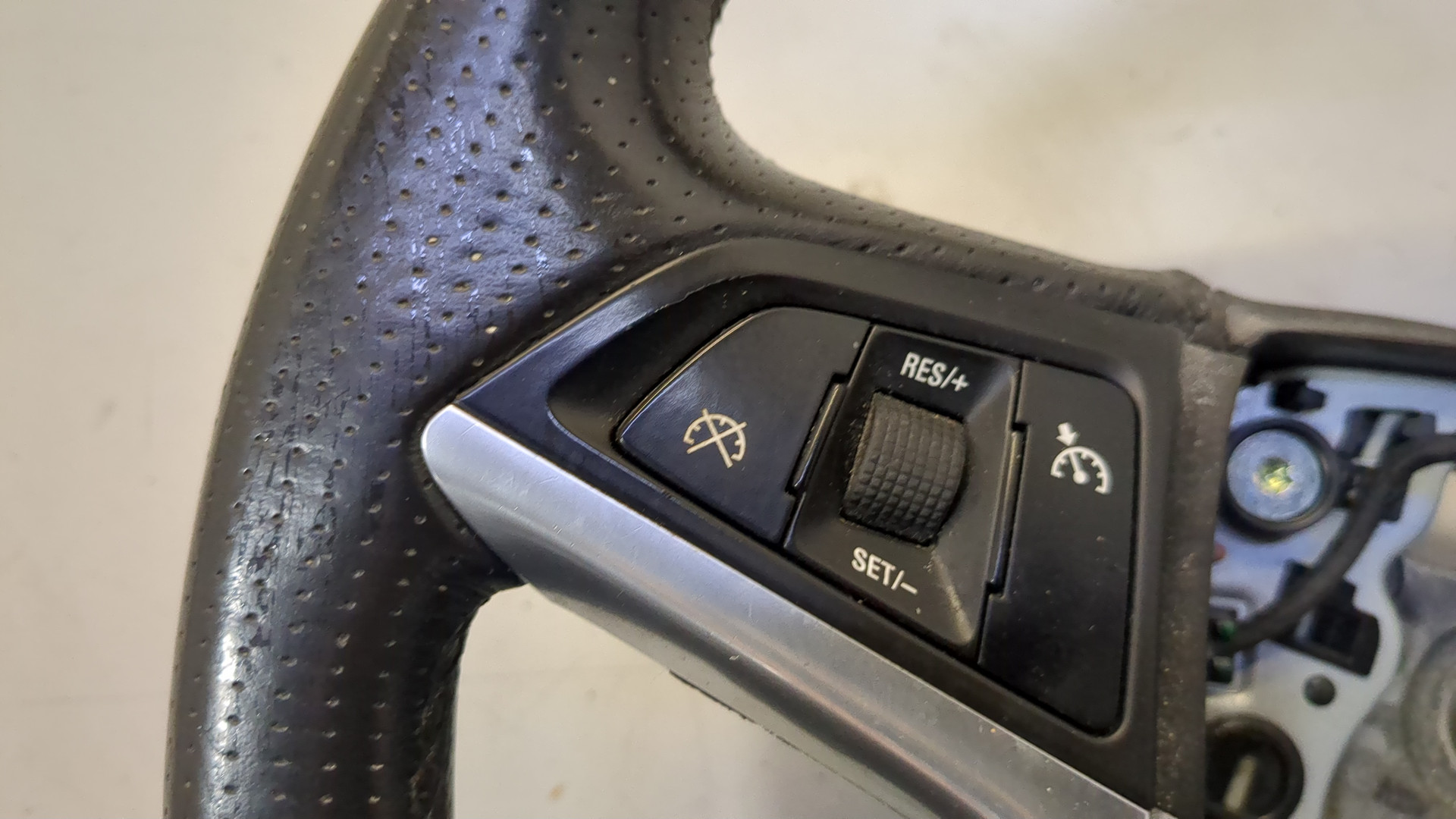 Рулевое колесо (руль)