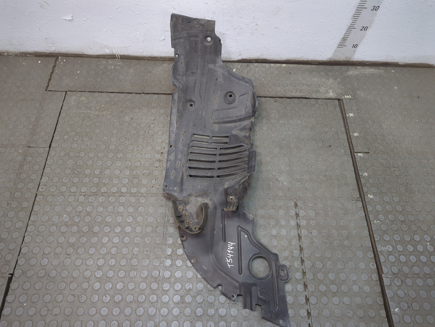 Локер передний правый