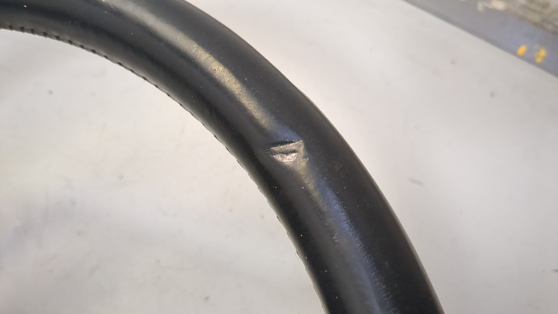 Рулевое колесо (руль)