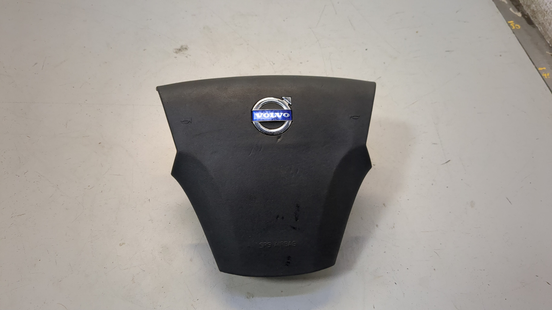 Подушка безопасности в рулевое колесо