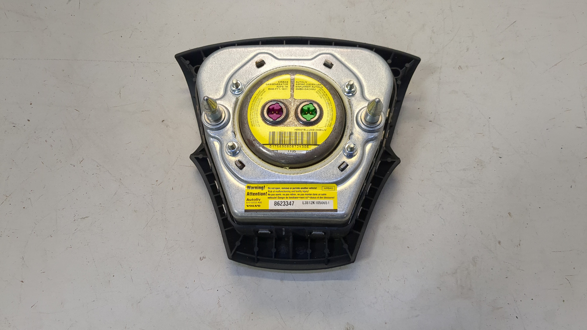 Подушка безопасности в рулевое колесо