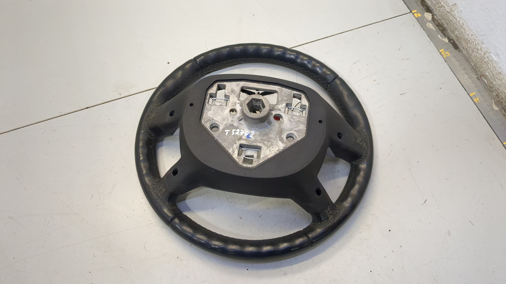 Рулевое колесо (руль)