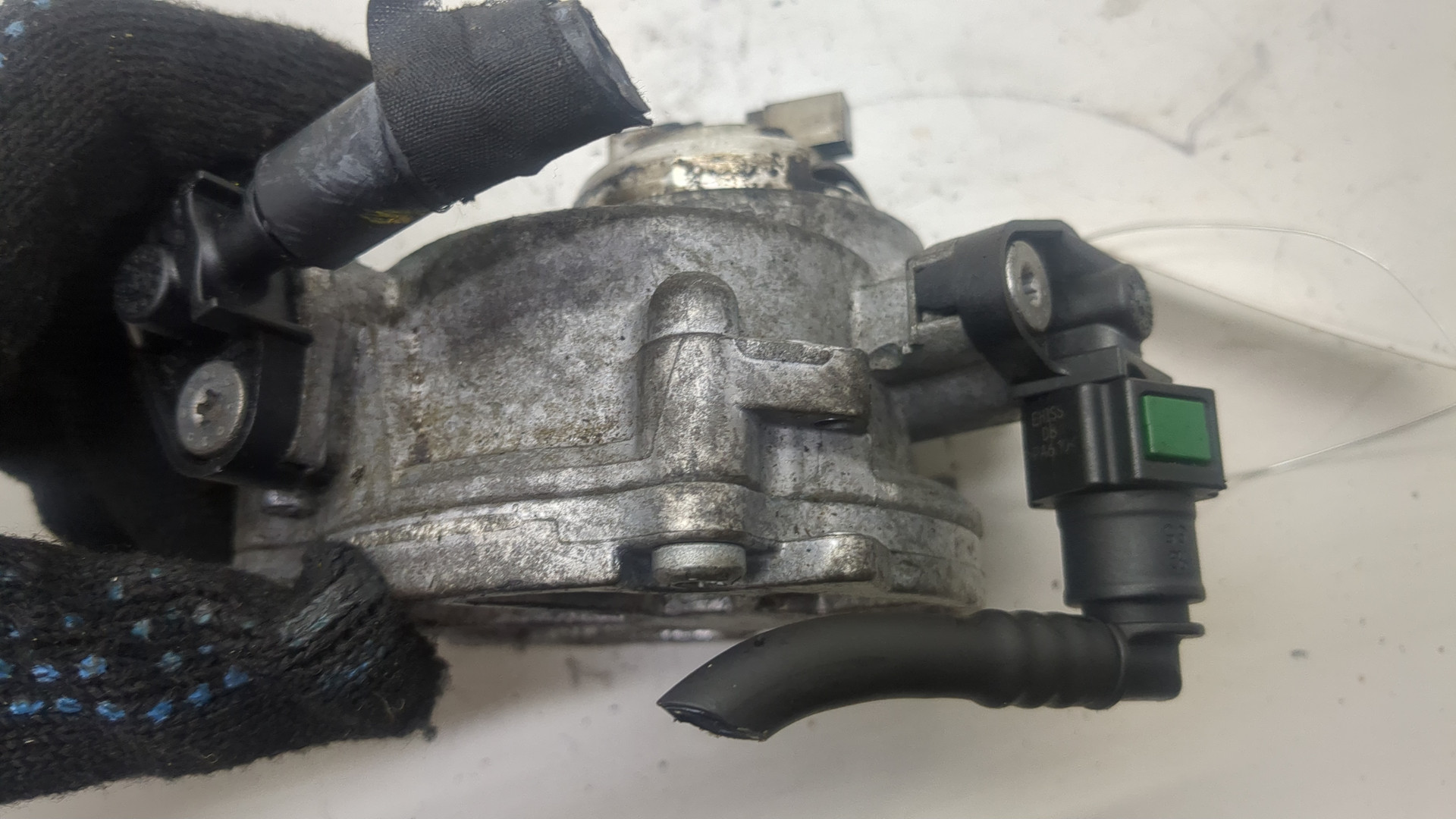 Насос вакуумный