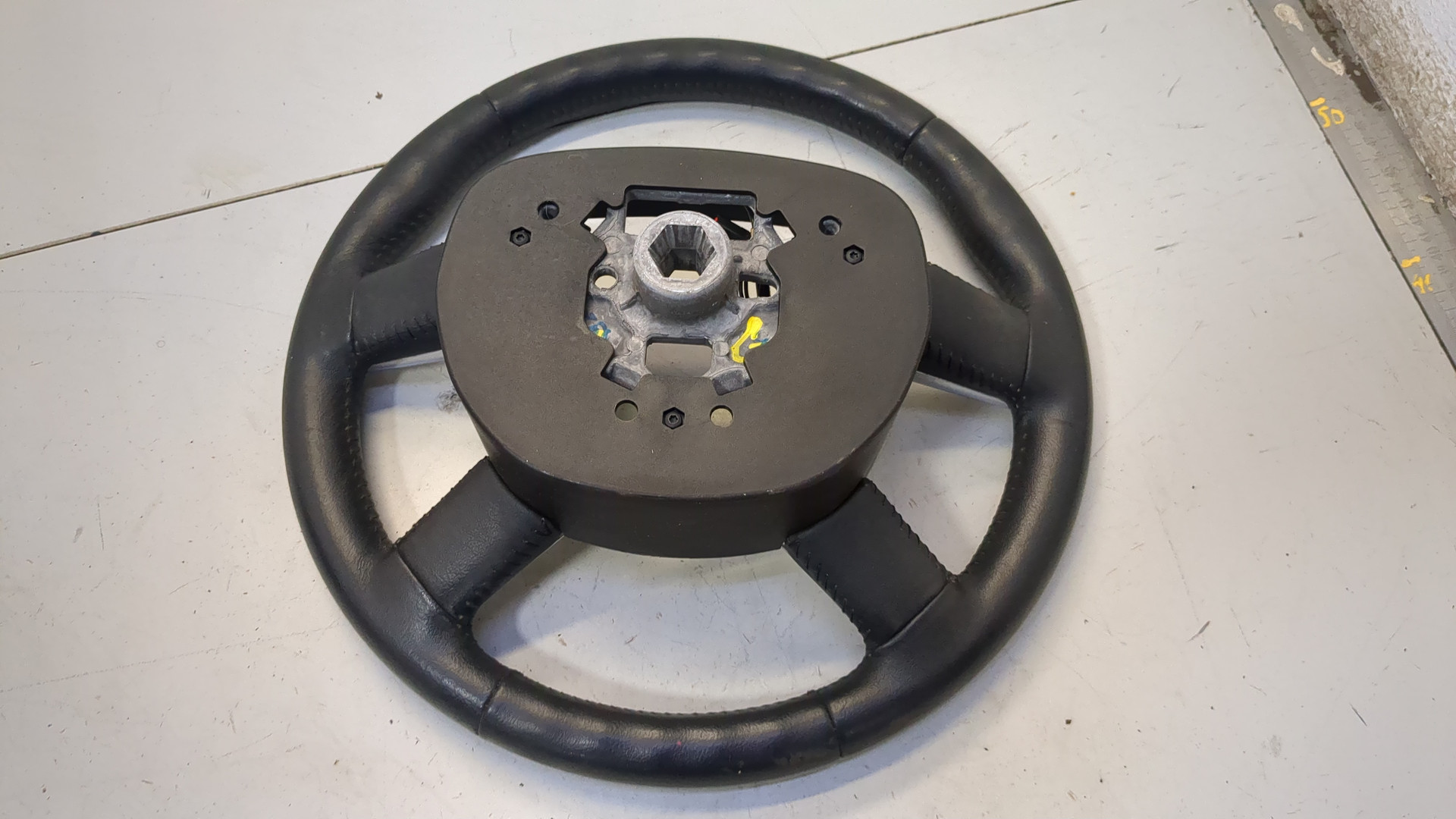 Рулевое колесо (руль)