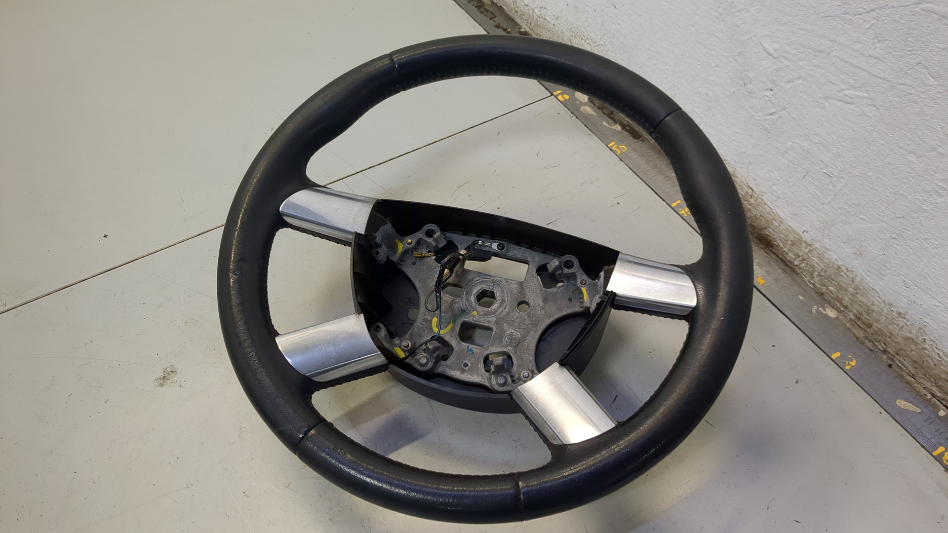 Рулевое колесо (руль)