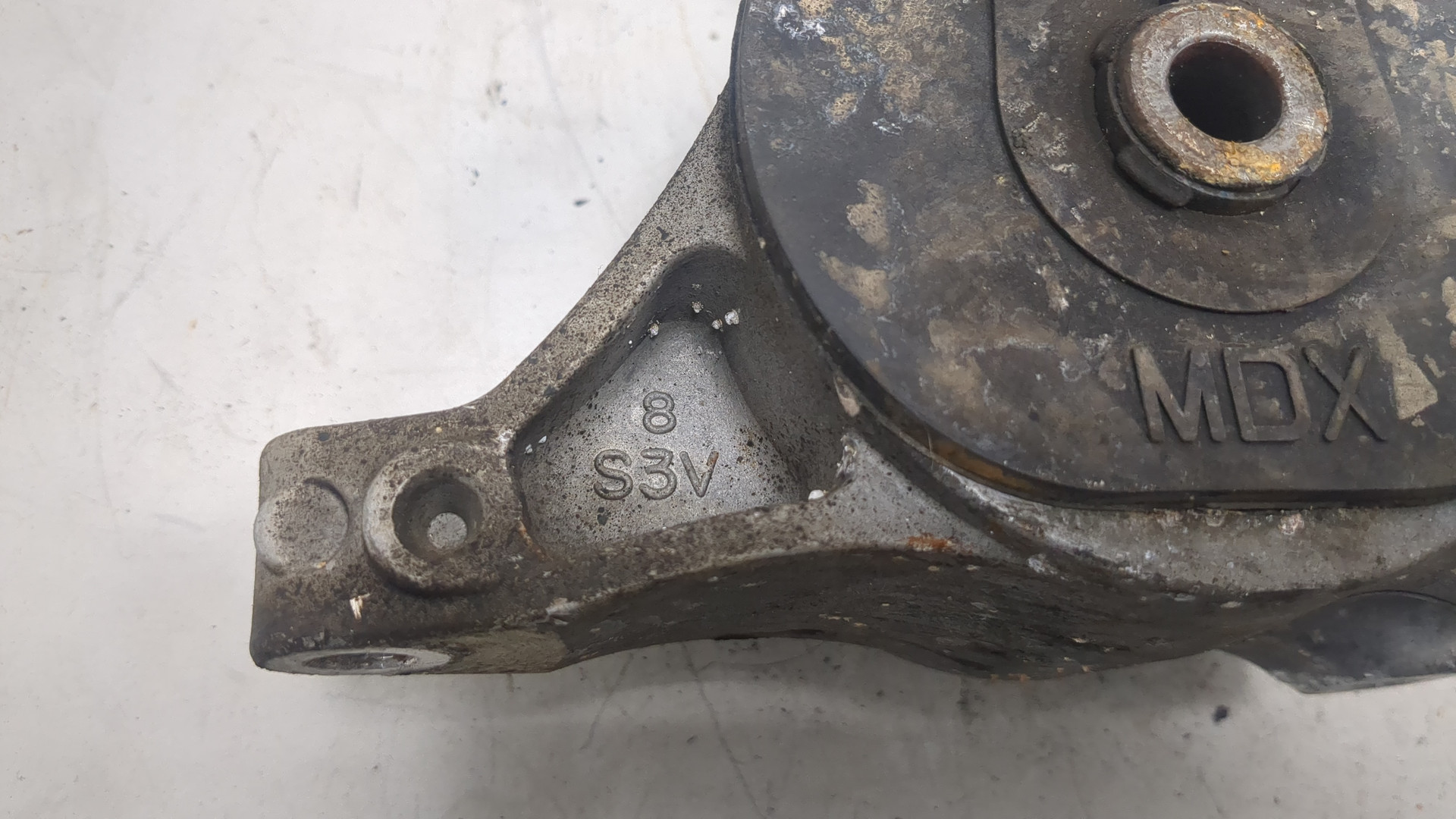 Опора двигателя