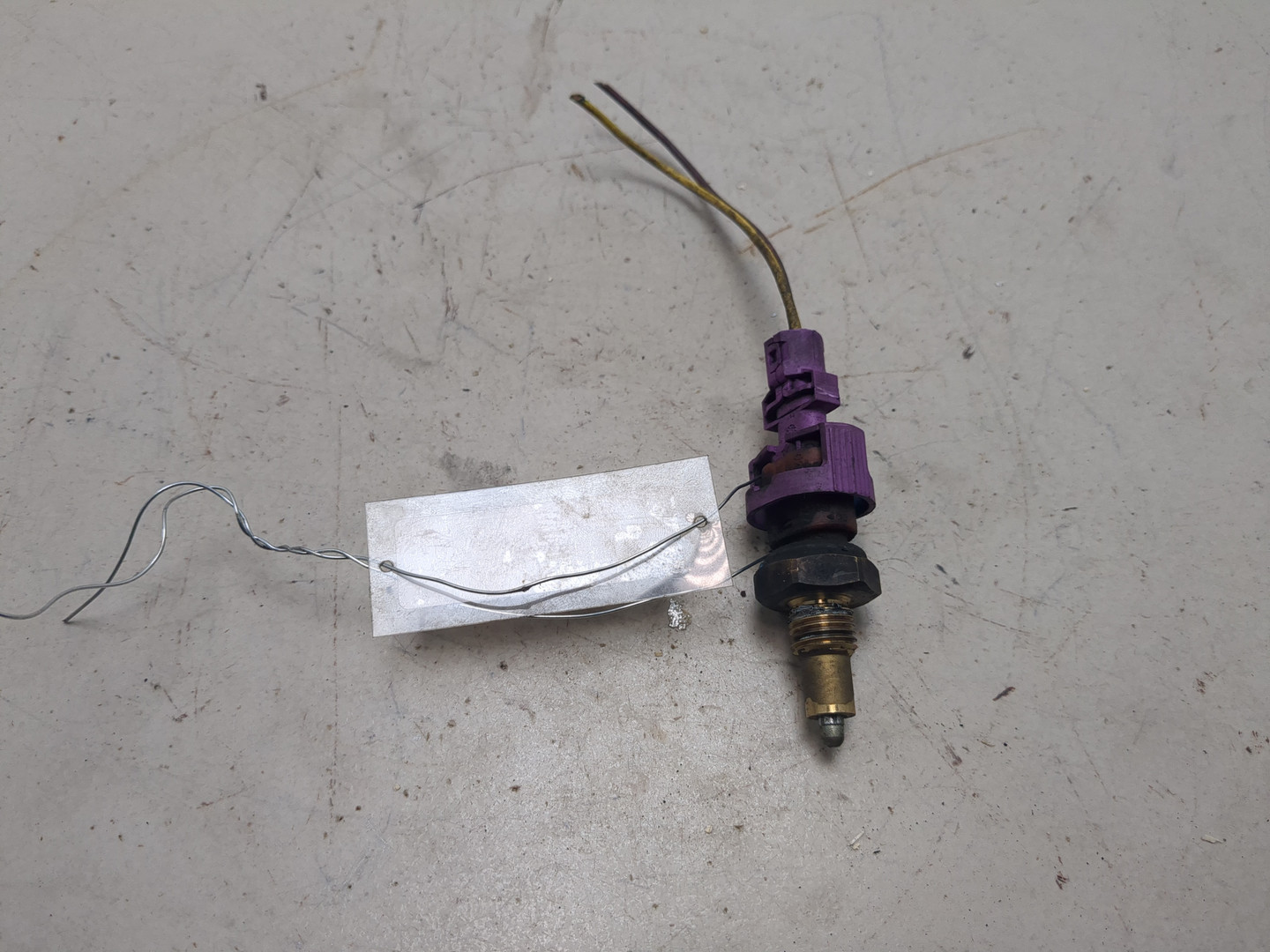 Датчик включения заднего хода