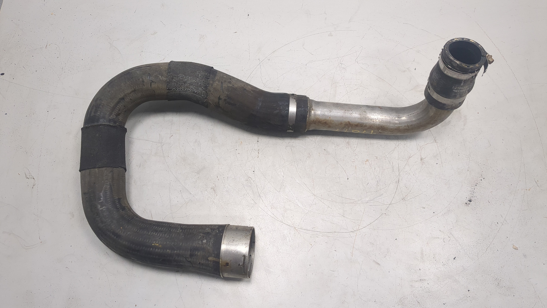 Патрубок интеркулера