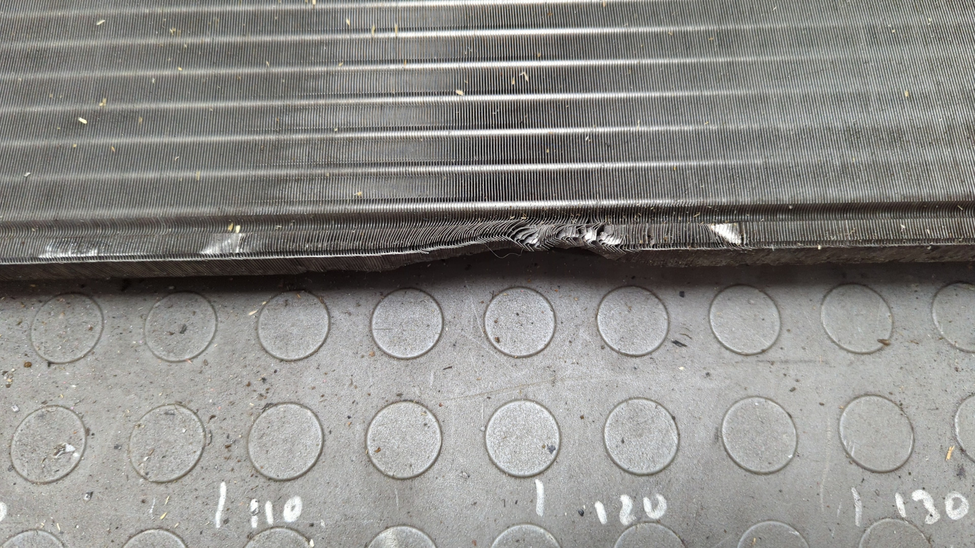 Радиатор охлаждения двигателя основной