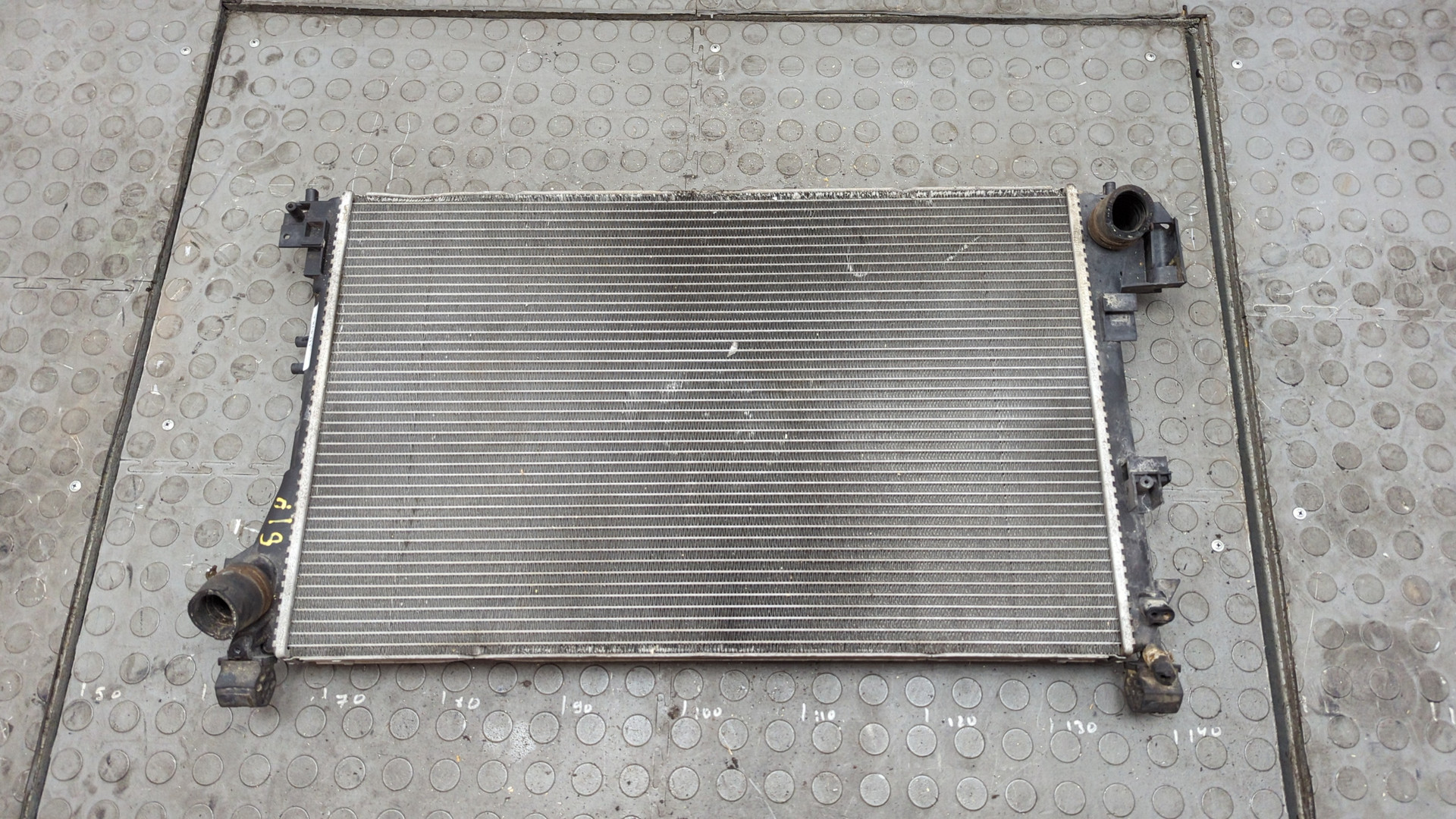 Радиатор охлаждения двигателя основной