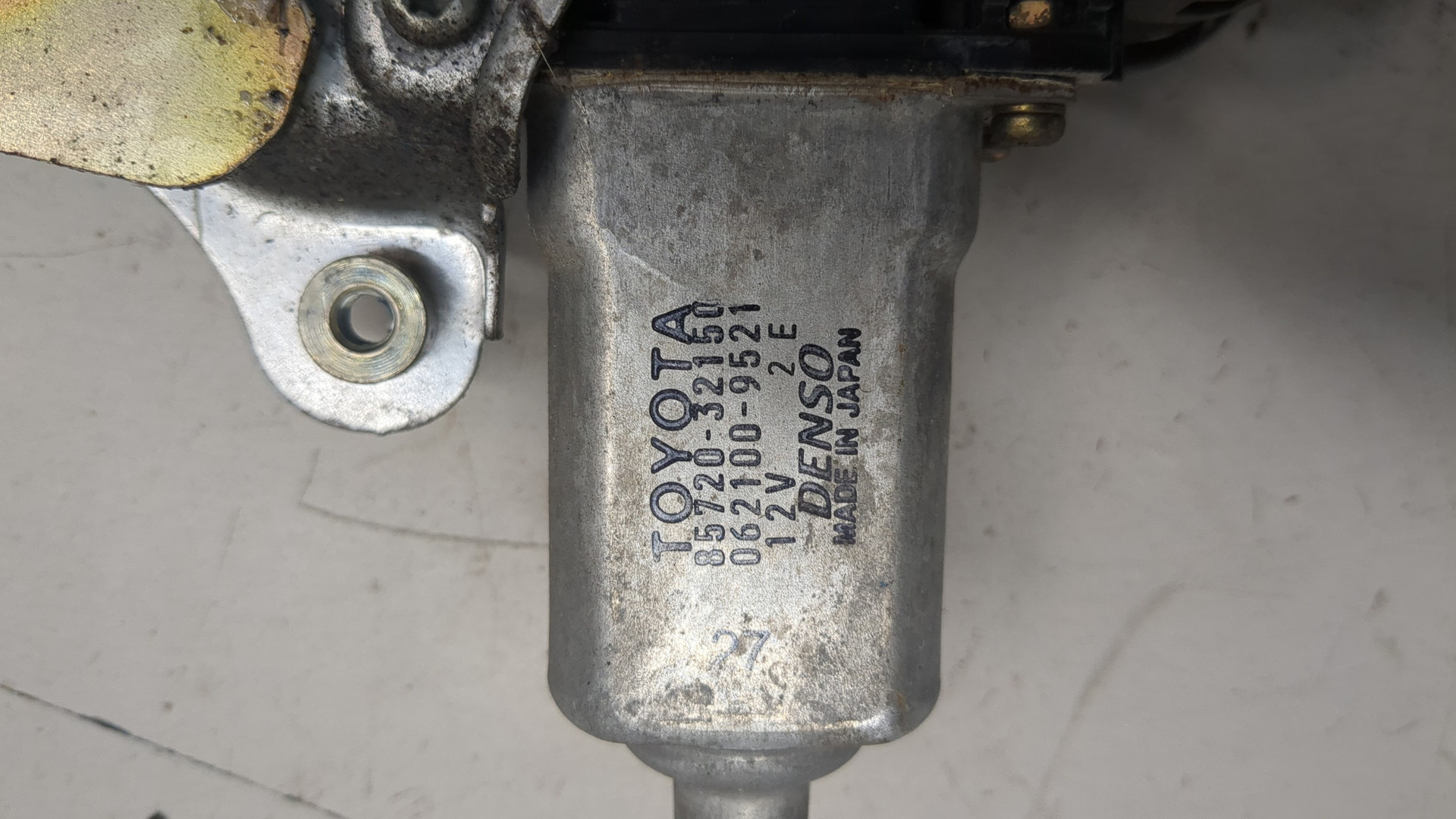 Стеклоподъемник электр. передний левый