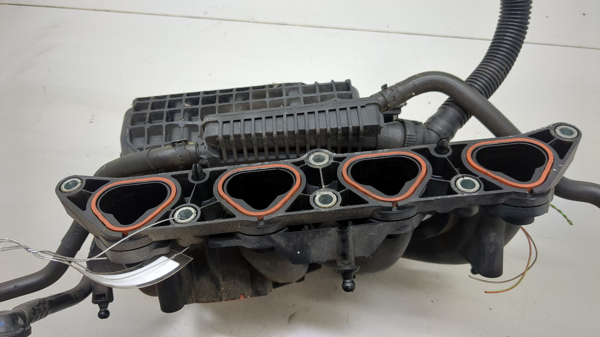 Коллектор впускной