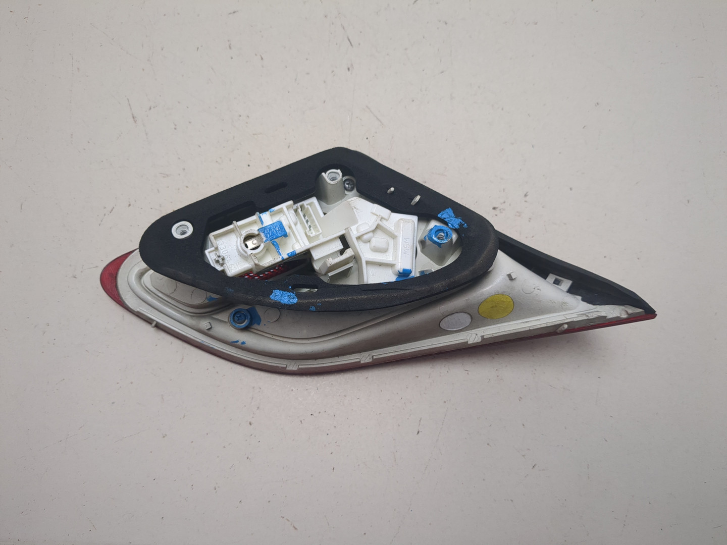 Фонарь задний внутренний правый