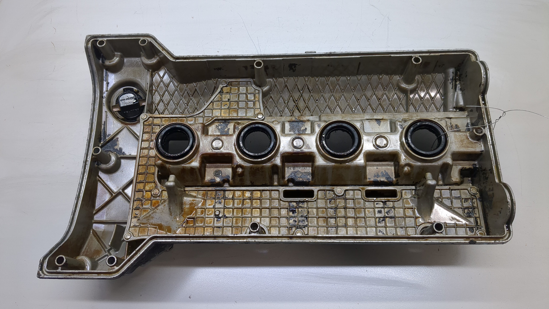 Крышка клапанная ГБЦ