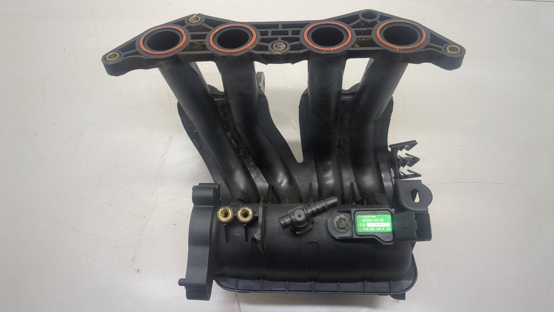 Коллектор впускной