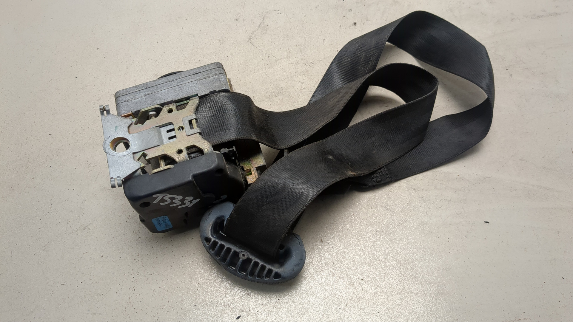 Ремень безопасности