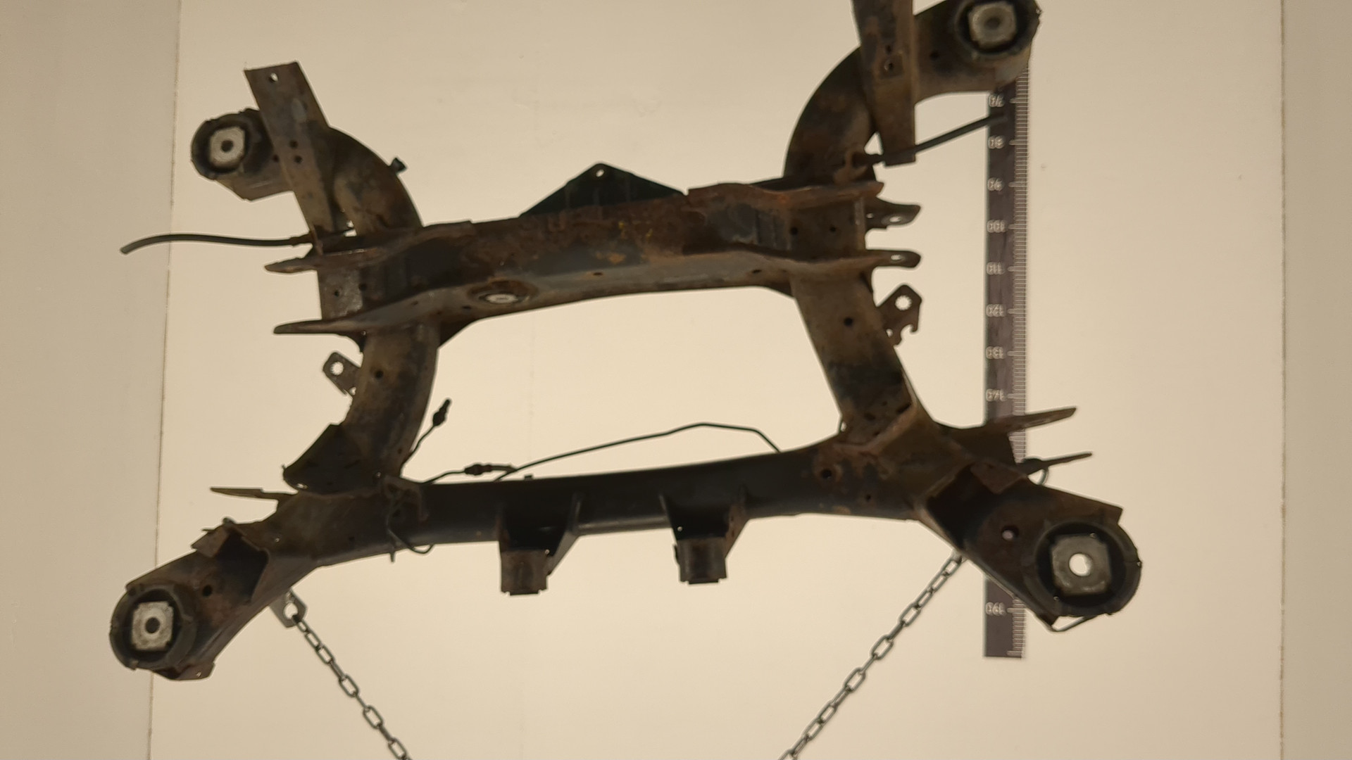 Балка задняя