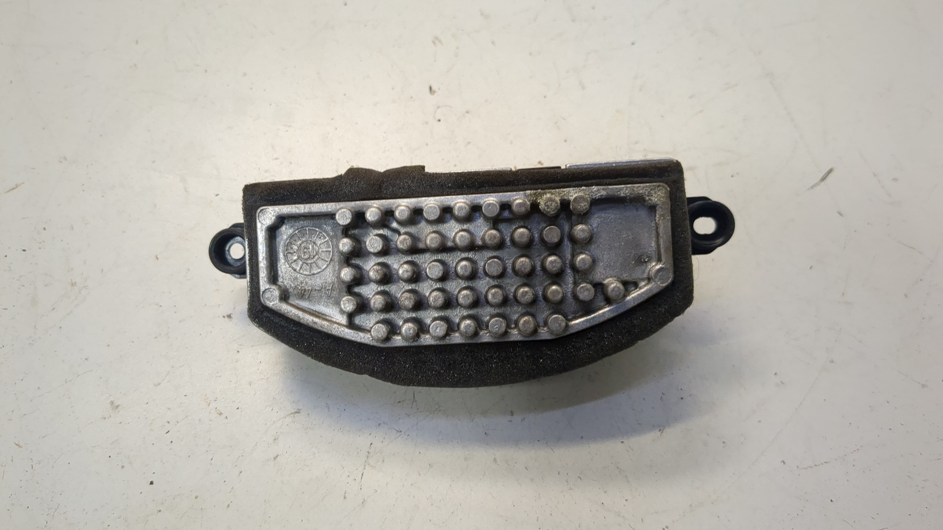 Резистор отопителя