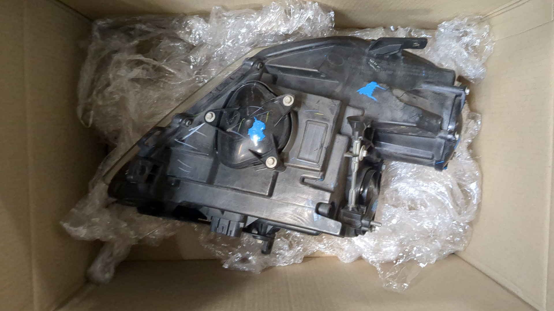 Фара правая